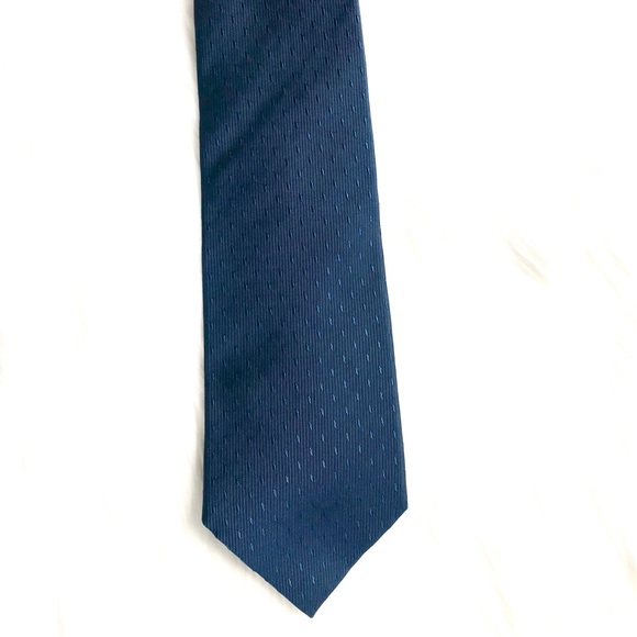 Kenneth Cole Other - Kenneth Cole Silk Tie